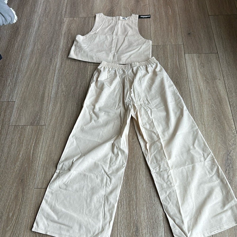 Selling brand new zeagoo 2 piece linen tan outfit. Bought for a trip,